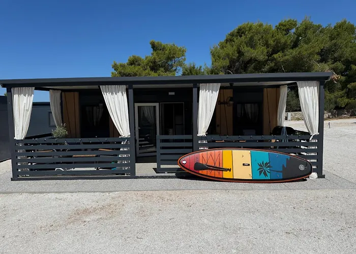 Апартаменты Mobile Homes Lavanda & Maslina Вир